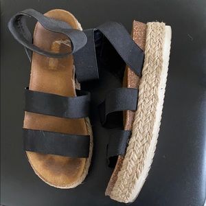 steve madden platform sandals